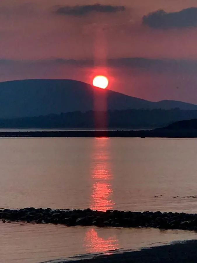 Konukevi Beachcove Lodge Killarney